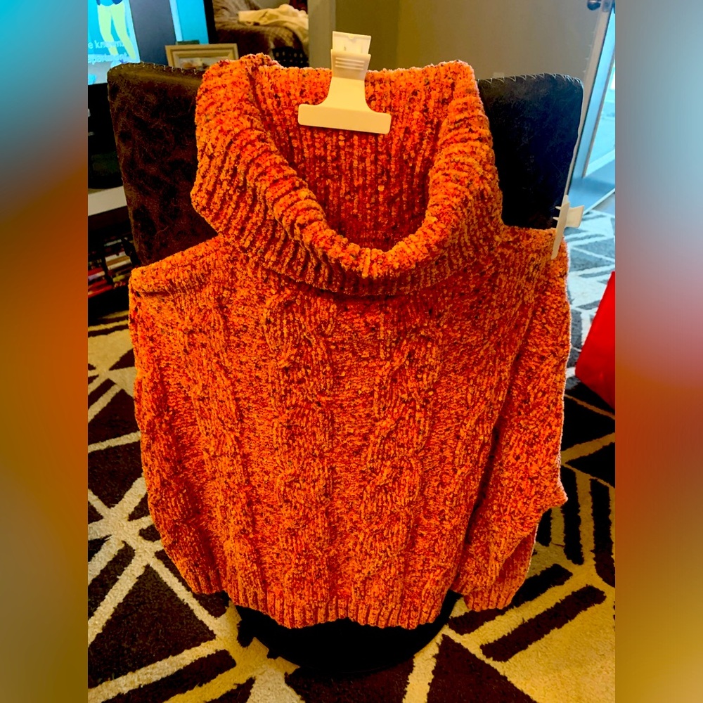 100% Polyester turtleneck sweater